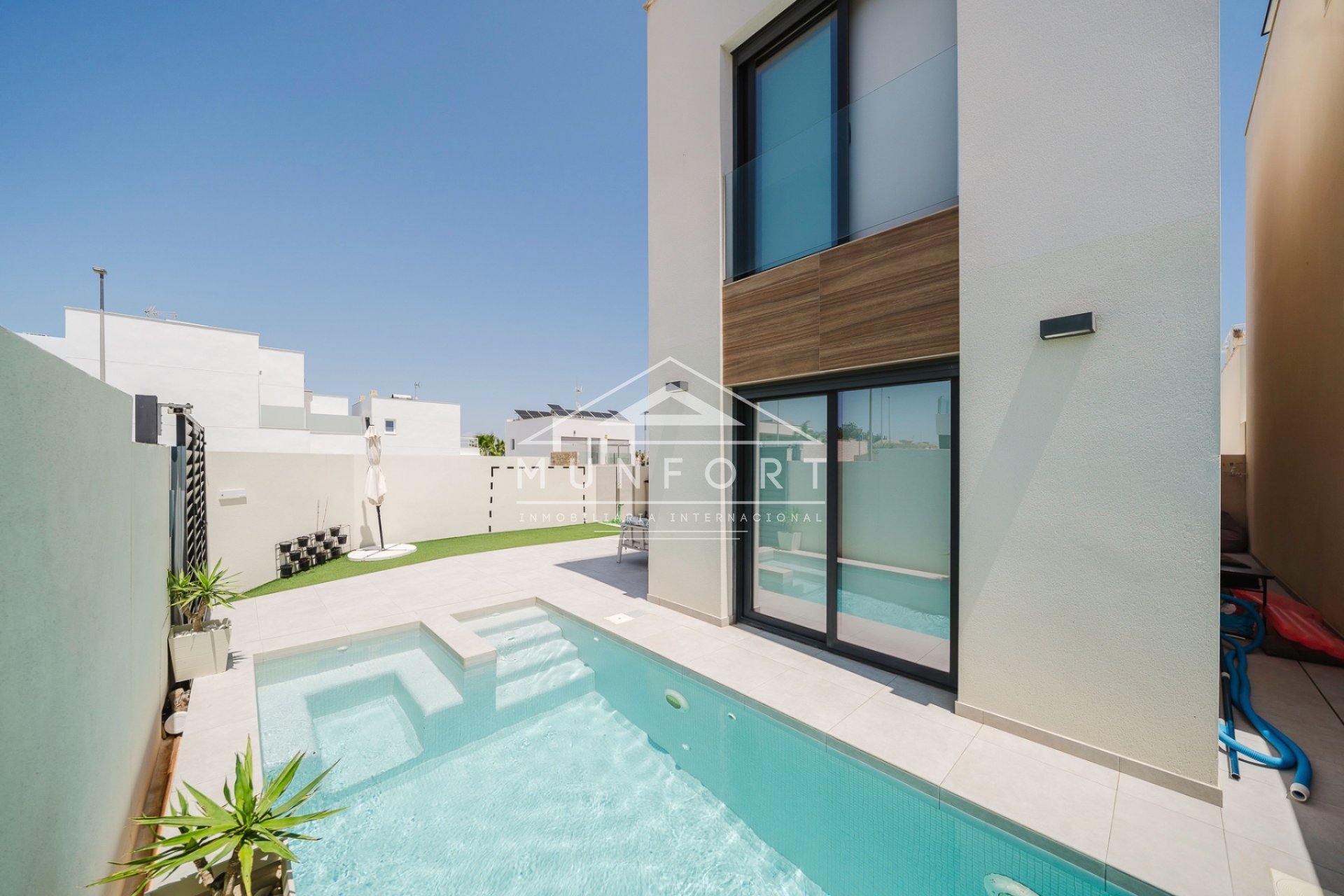 Revente - Villas -
Benijófar