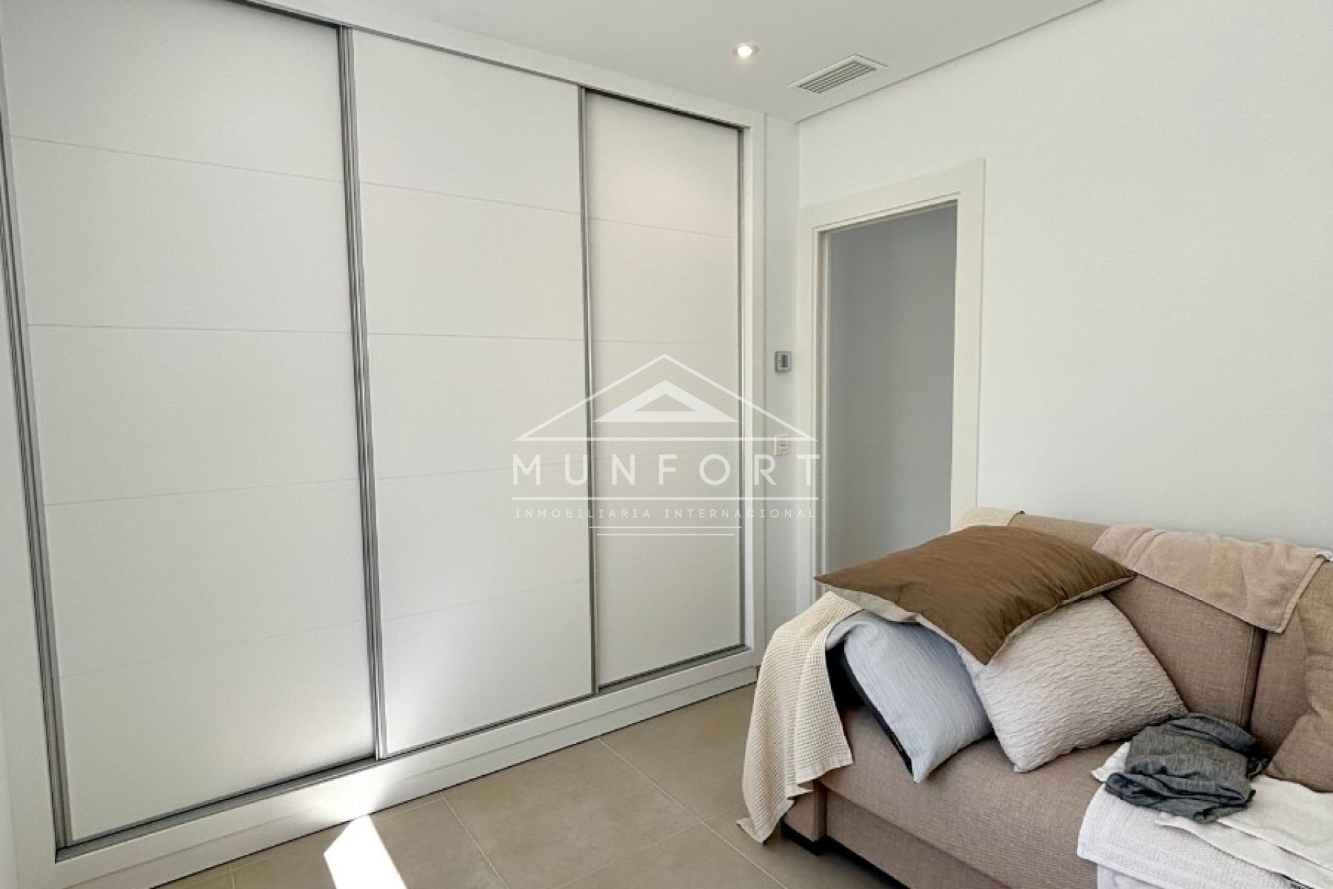 Revente - Villas -
Benijófar