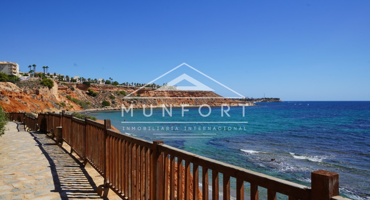 Revente - Villas de luxe -
Orihuela Costa - Aguamarina