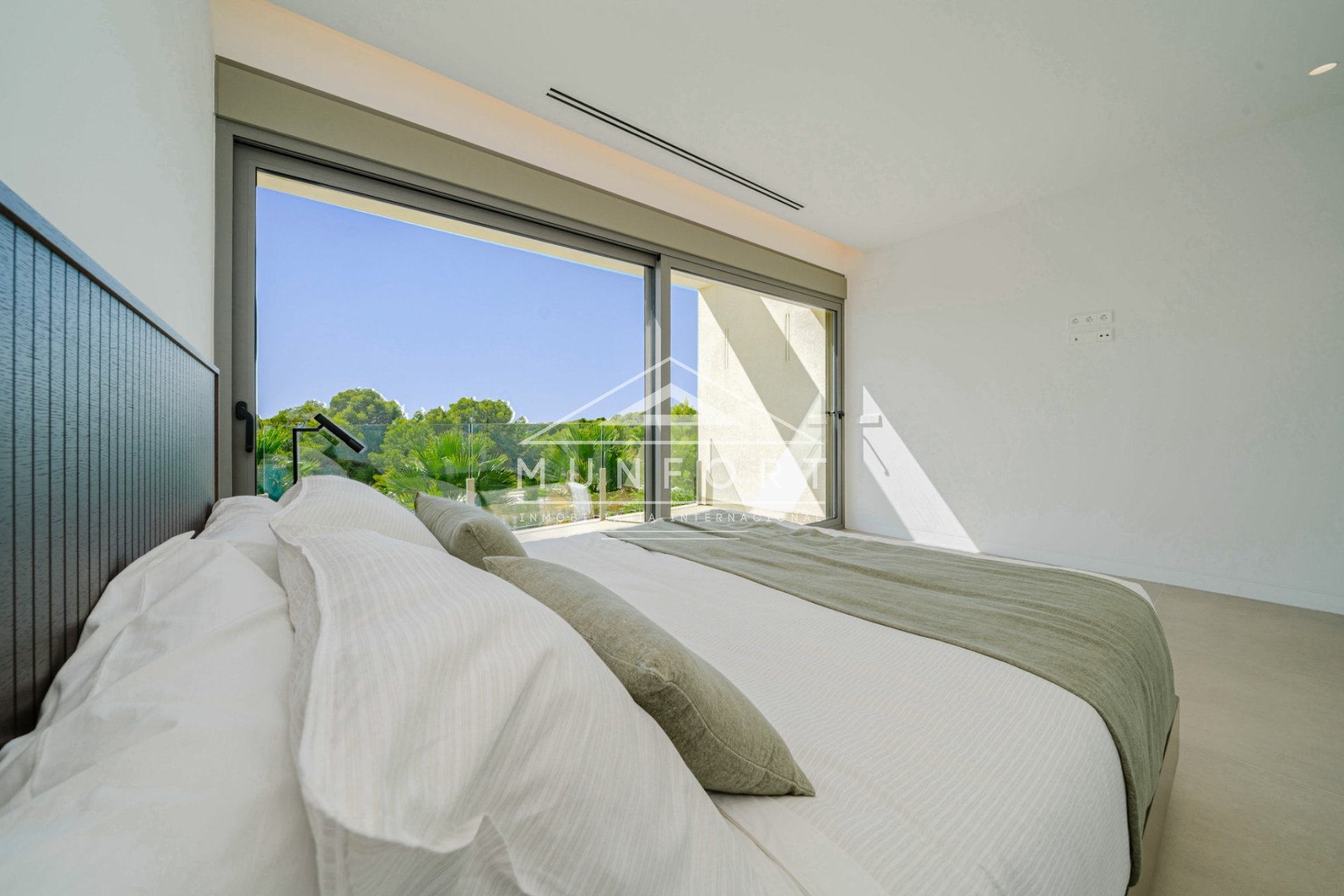 Revente - Villas de luxe -
Orihuela Costa - Las Colinas Golf