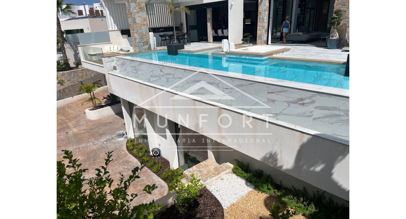 Revente - Villas de luxe -
Orihuela Costa - Las Colinas Golf