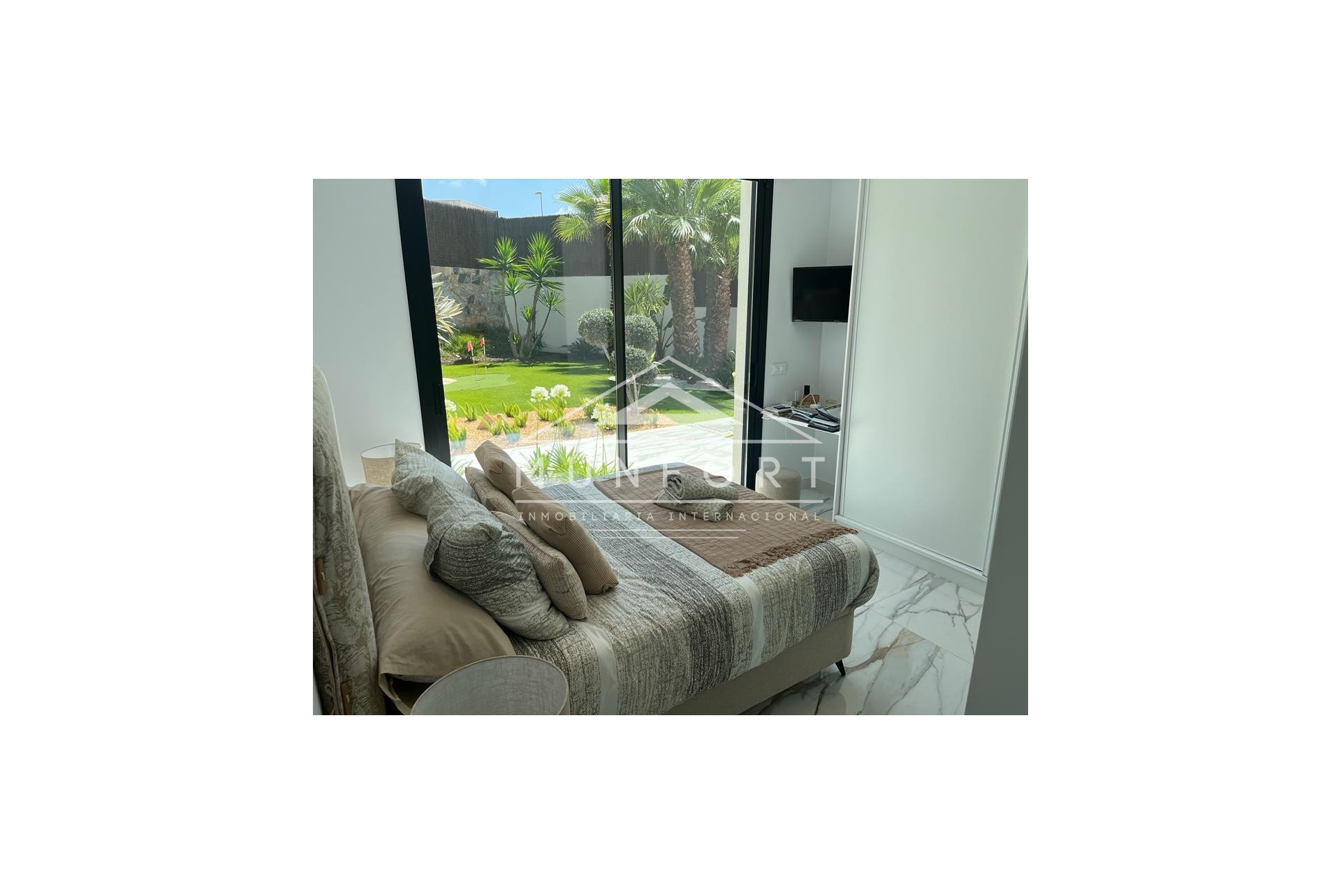 Revente - Villas de luxe -
Orihuela Costa - Las Colinas Golf