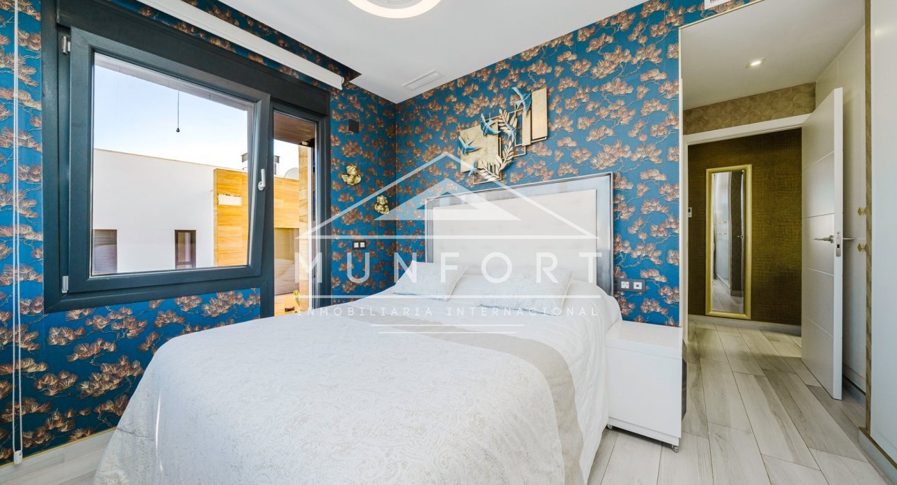 Revente - Villas de luxe -
Orihuela Costa - Lomas de Cabo Roig