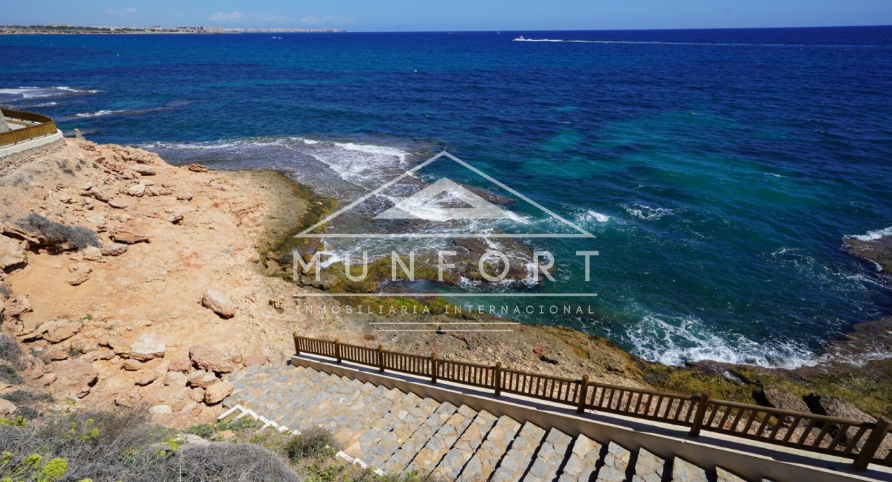 Revente - Villas de luxe -
Orihuela Costa - Lomas de Cabo Roig