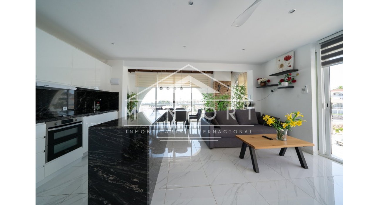 Revente - Villas de luxe -
Orihuela Costa - Villamartín