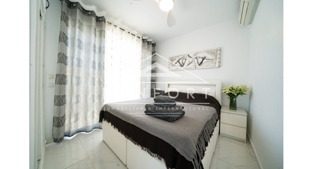 Revente - Villas de luxe -
Orihuela Costa - Villamartín