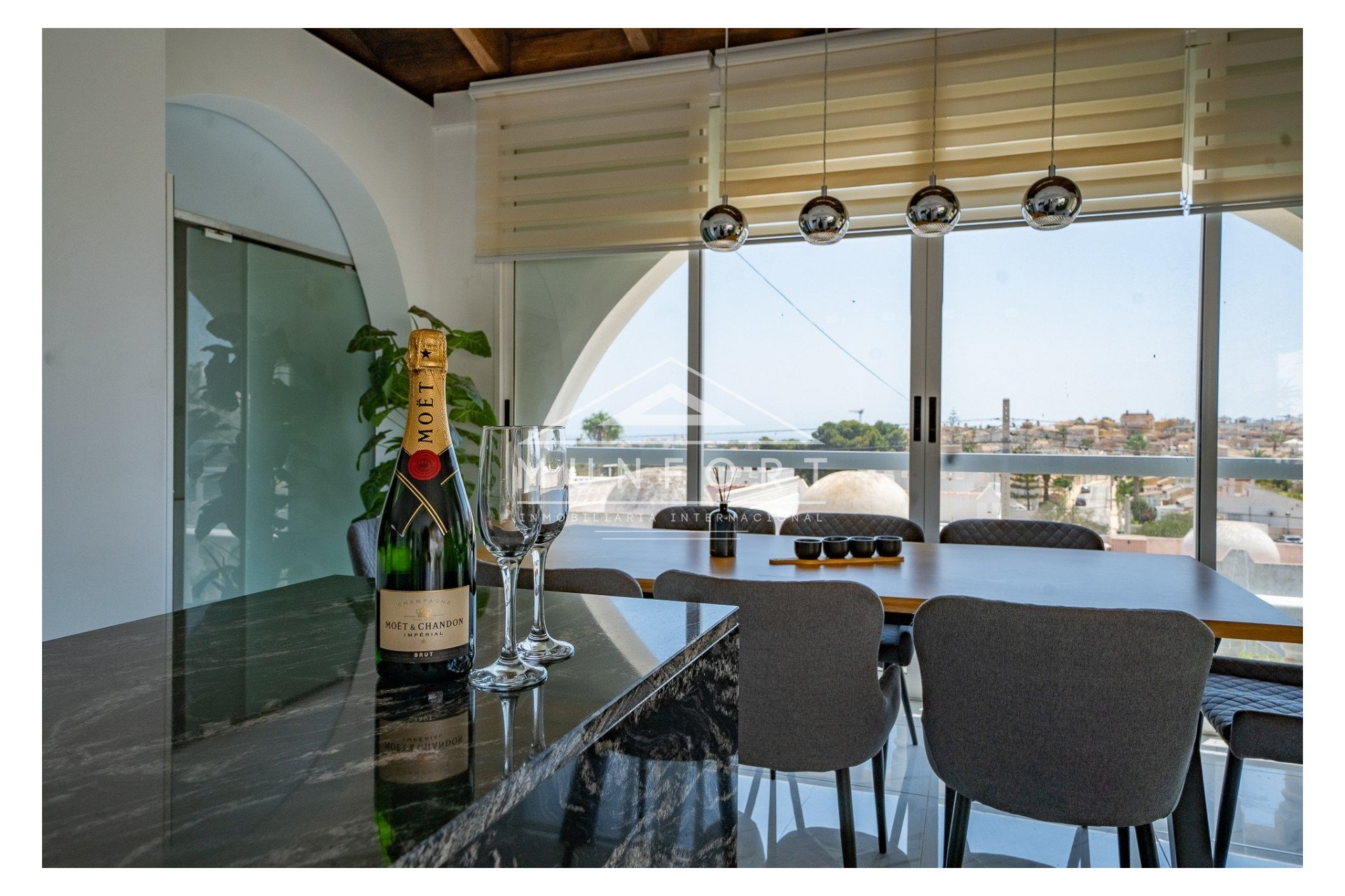 Revente - Villas de luxe -
Orihuela Costa - Villamartín