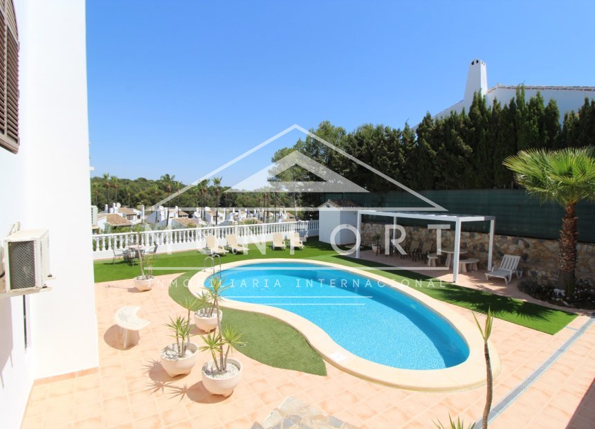 Revente - Villas de luxe -
Orihuela Costa - Villamartin