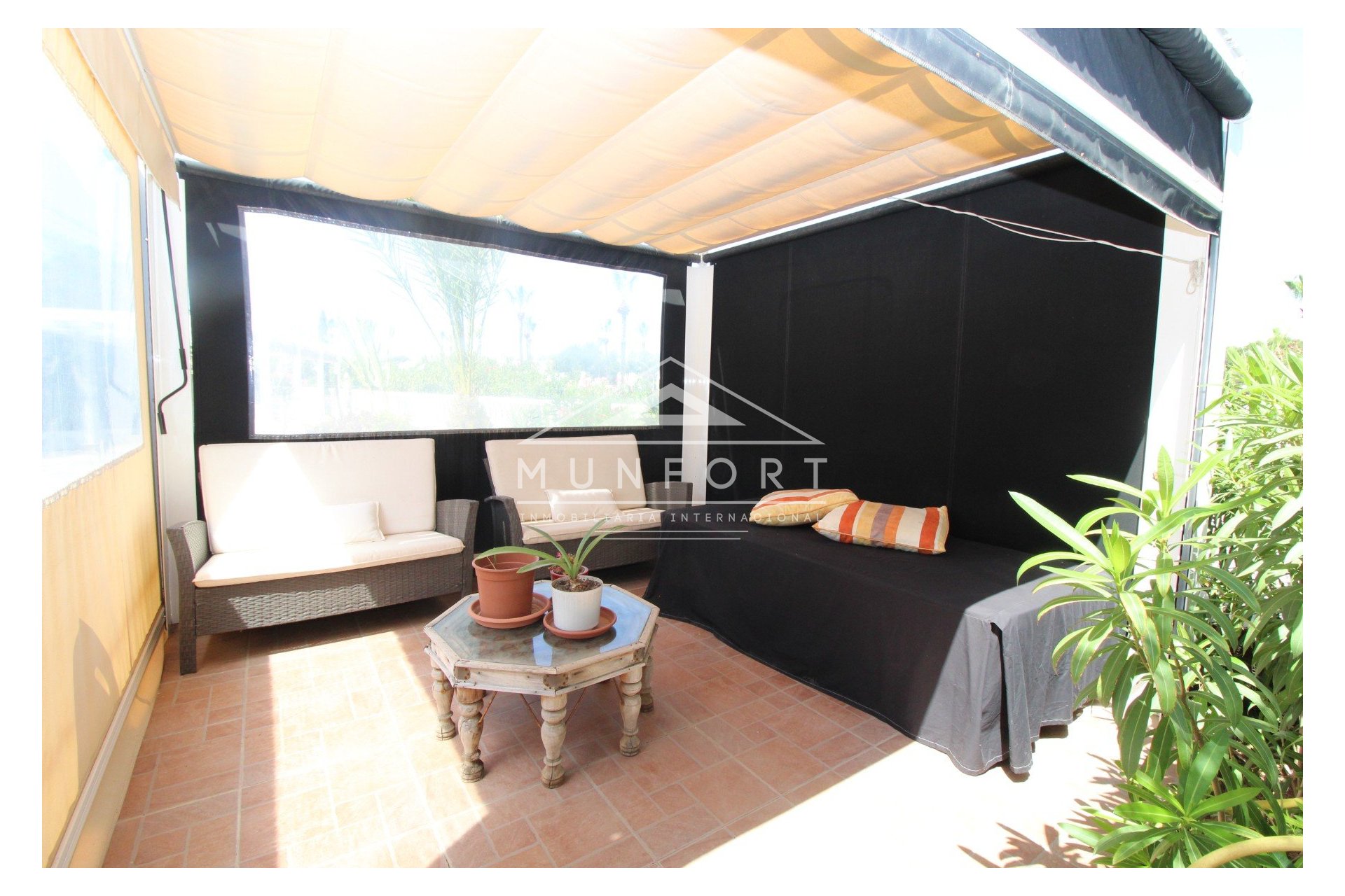 Revente - Villas de luxe -
Orihuela Costa - Villamartin