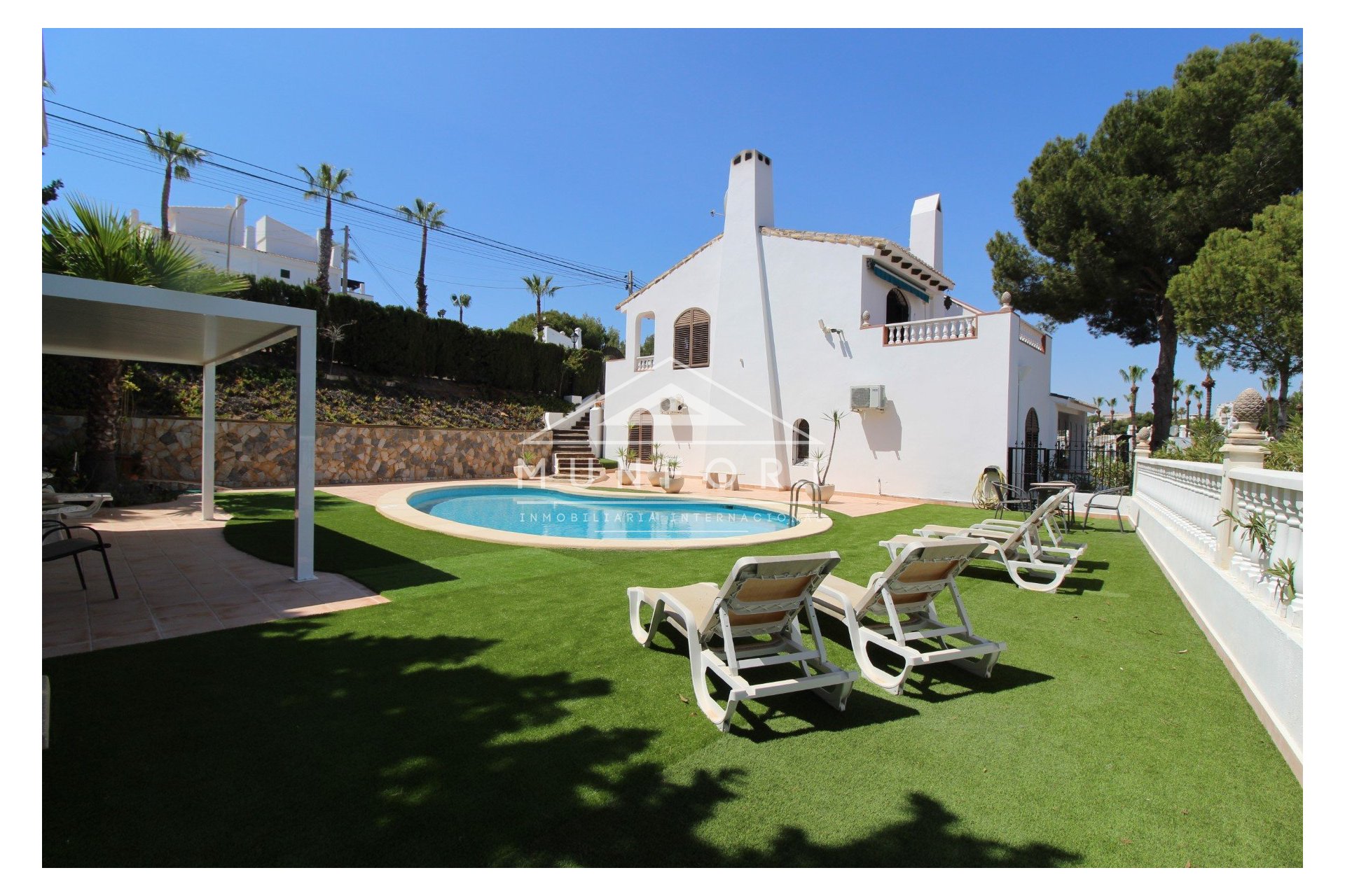 Revente - Villas de luxe -
Orihuela Costa - Villamartin