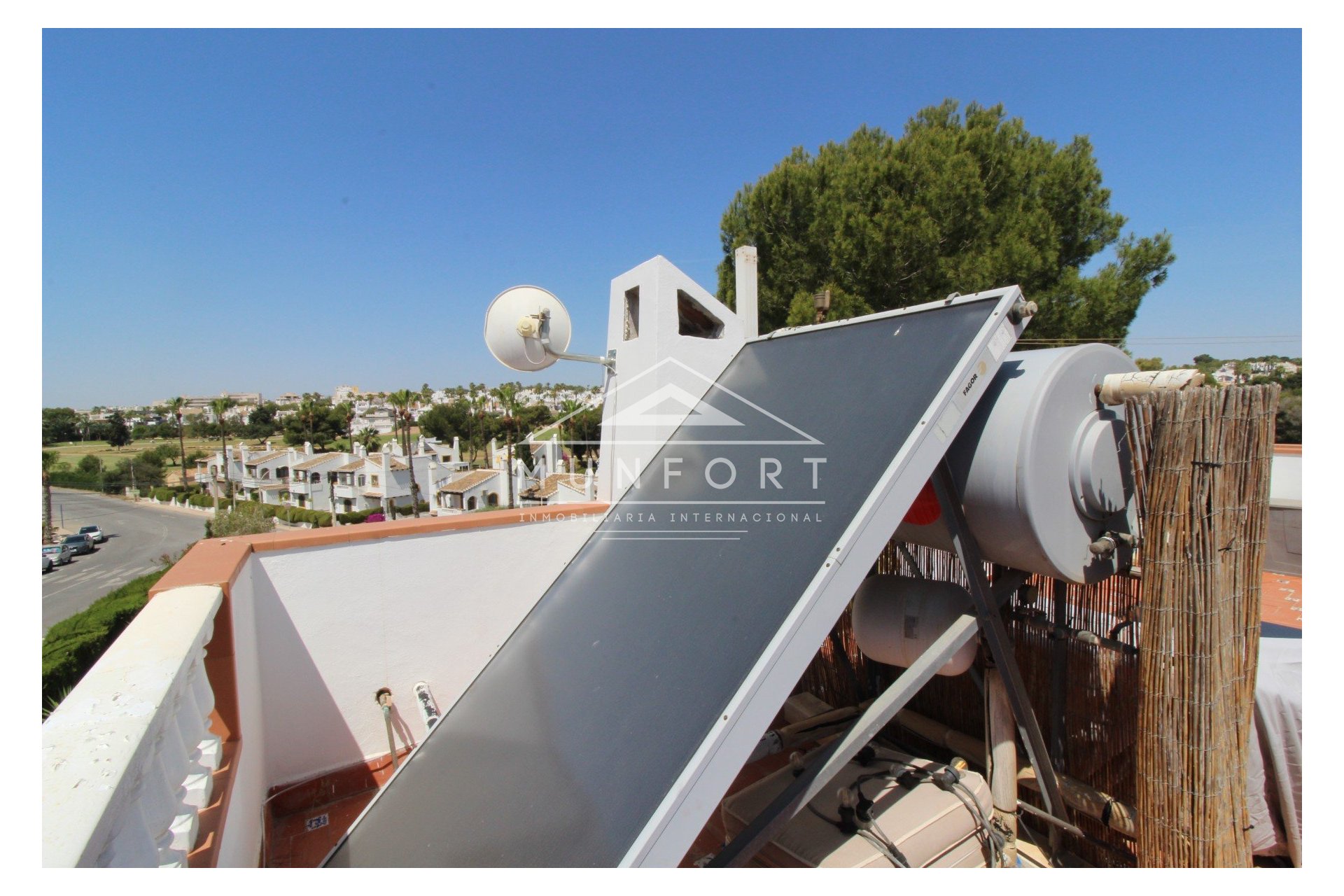 Revente - Villas de luxe -
Orihuela Costa - Villamartin