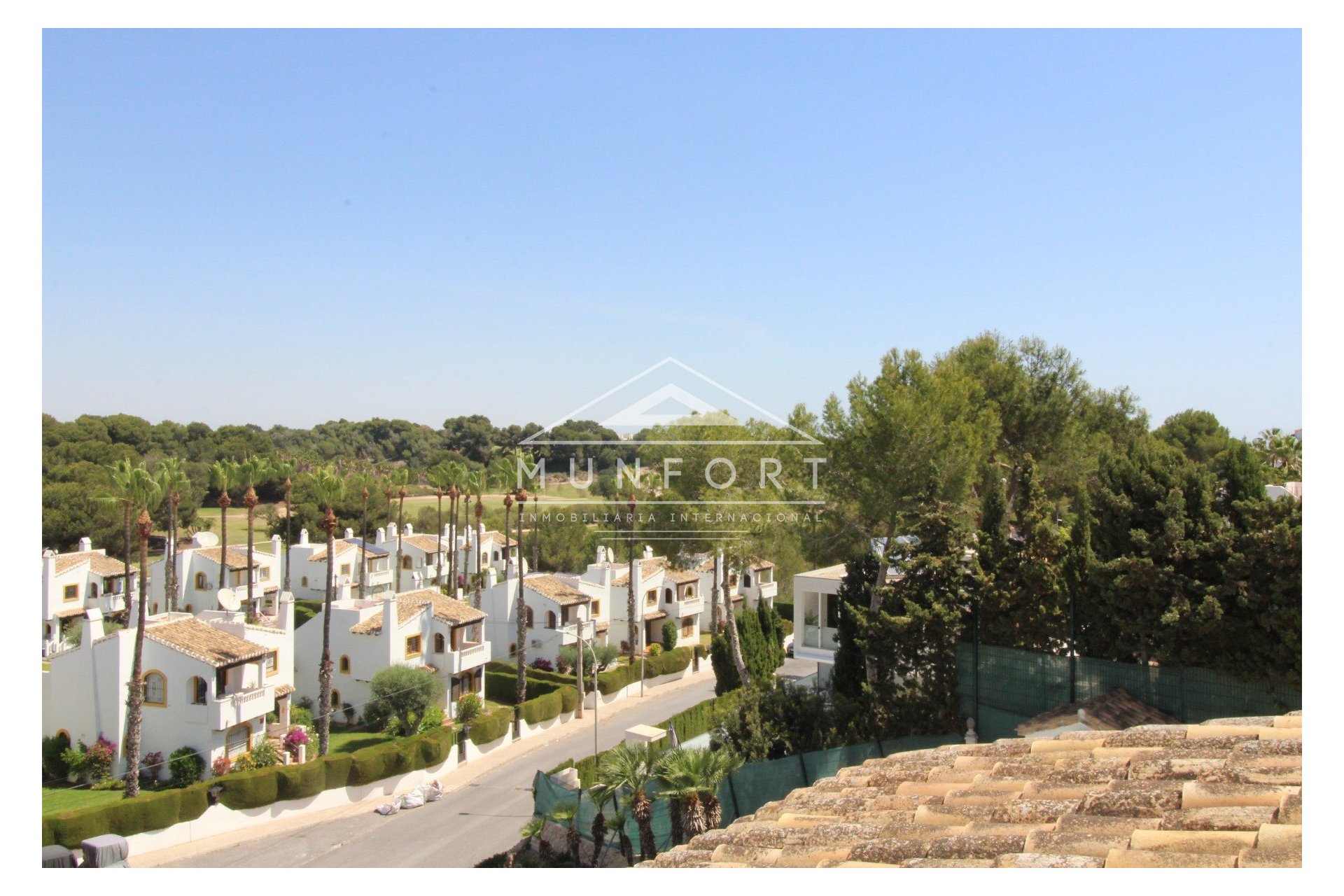 Revente - Villas de luxe -
Orihuela Costa - Villamartin