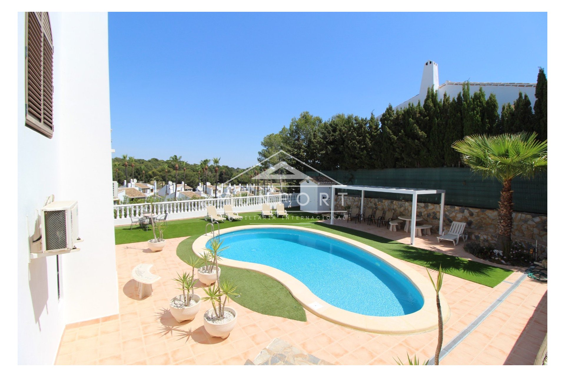 Revente - Villas de luxe -
Orihuela Costa - Villamartin