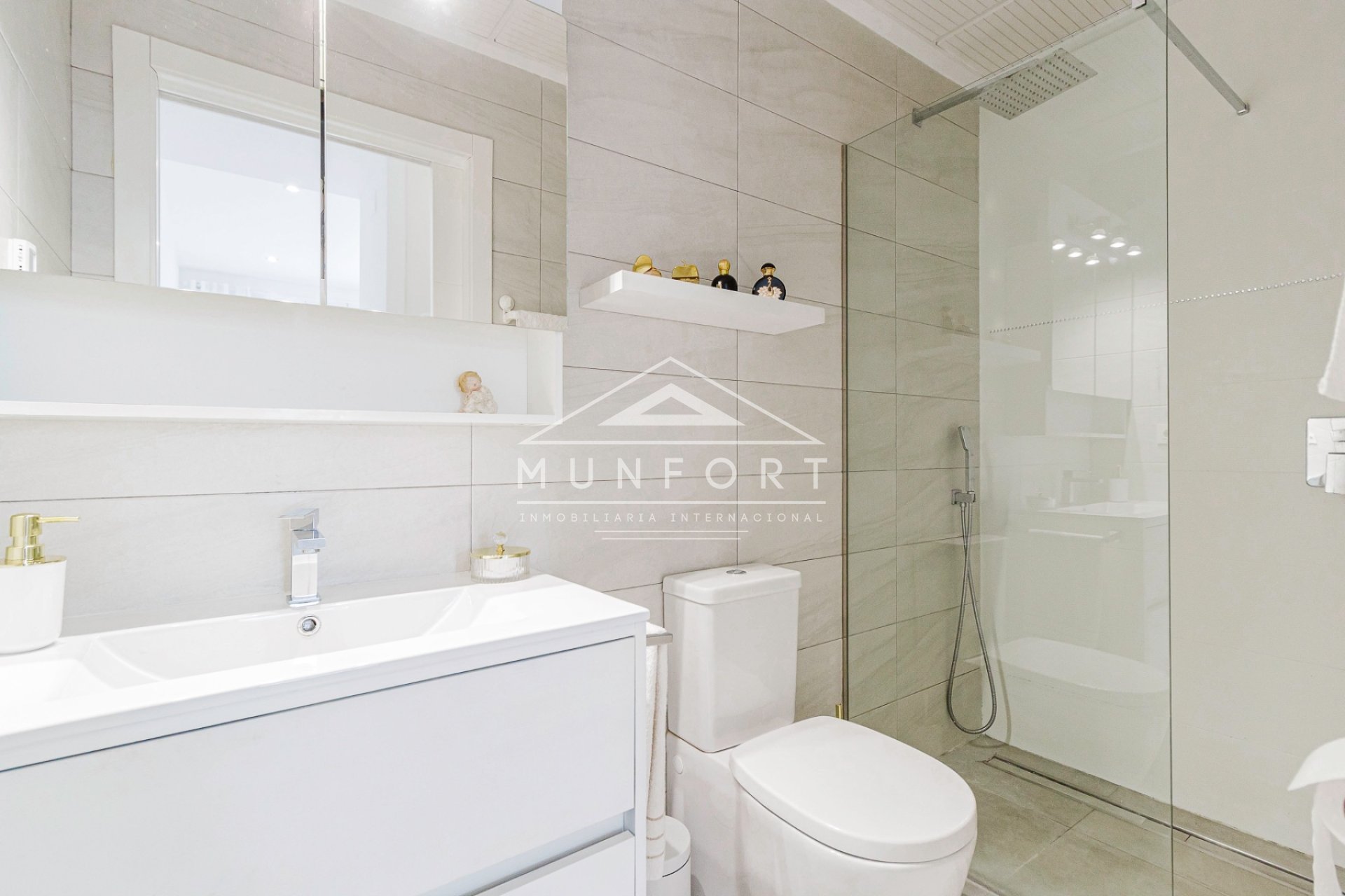 Revente - Villas de luxe -
Sucina