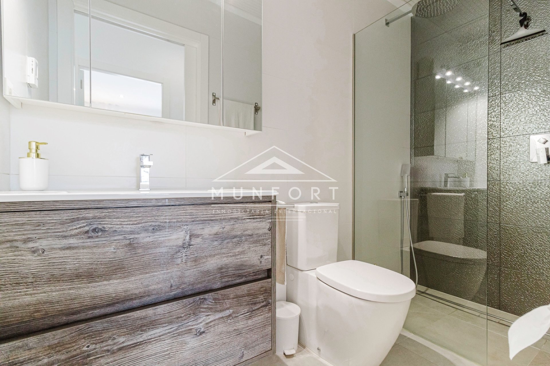 Revente - Villas de luxe -
Sucina