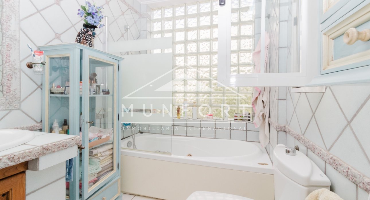 Revente - Villas de luxe -
Torrevieja - La Mata - Torrevieja