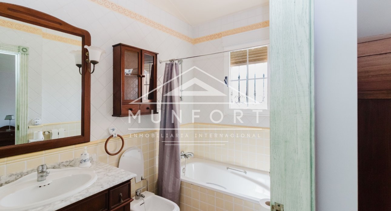 Revente - Villas de luxe -
Torrevieja - La Mata - Torrevieja