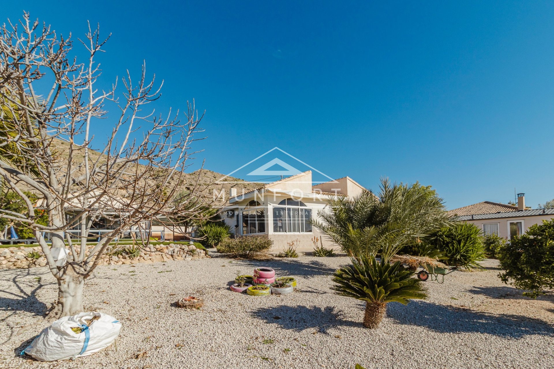 Revente - Villas -
Fortuna