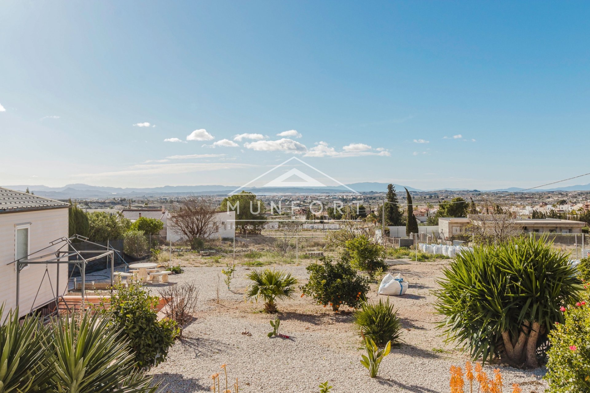 Revente - Villas -
Fortuna