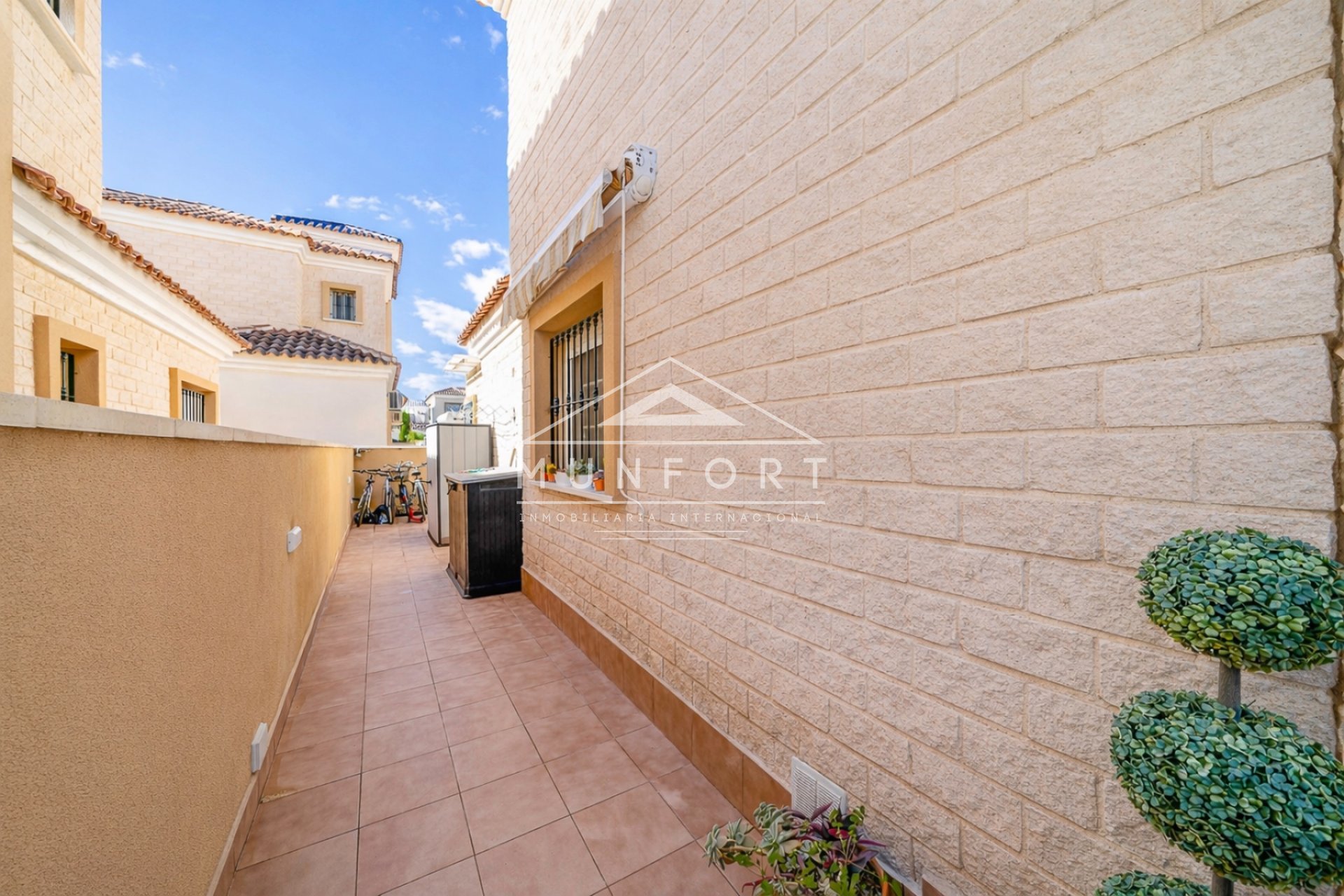 Revente - Villas -
Guardamar del Segura - El Raso - Guardamar del Segura