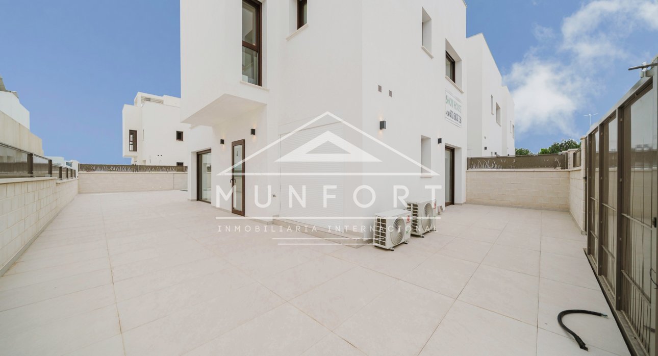 Revente - Villas -
Los Montesinos