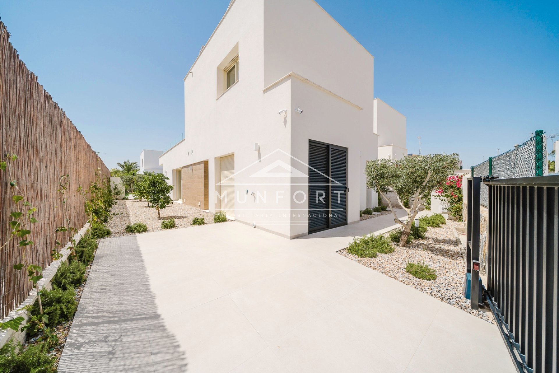 Revente - Villas -
Los Montesinos