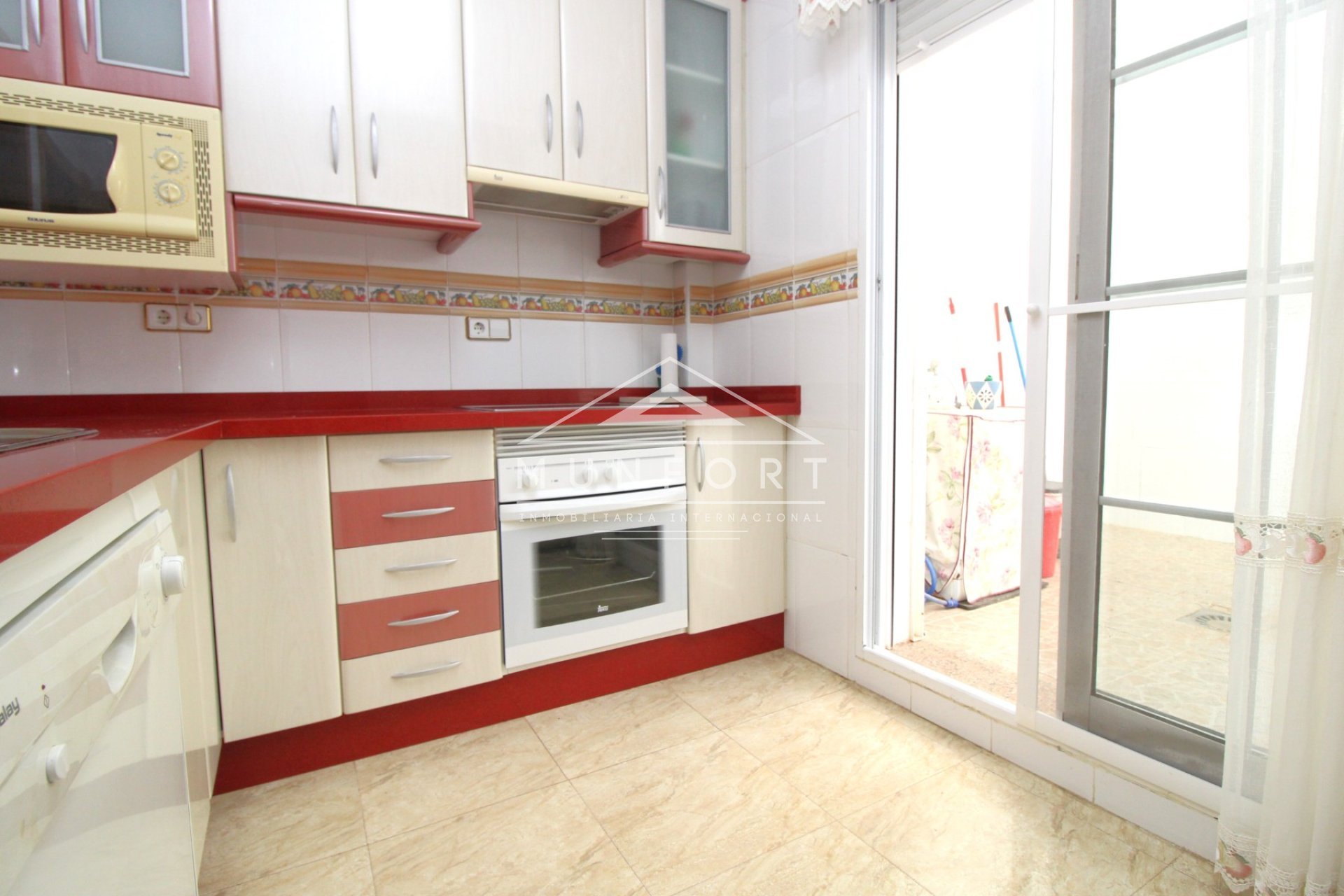 Revente - Villas -
Los Nietos