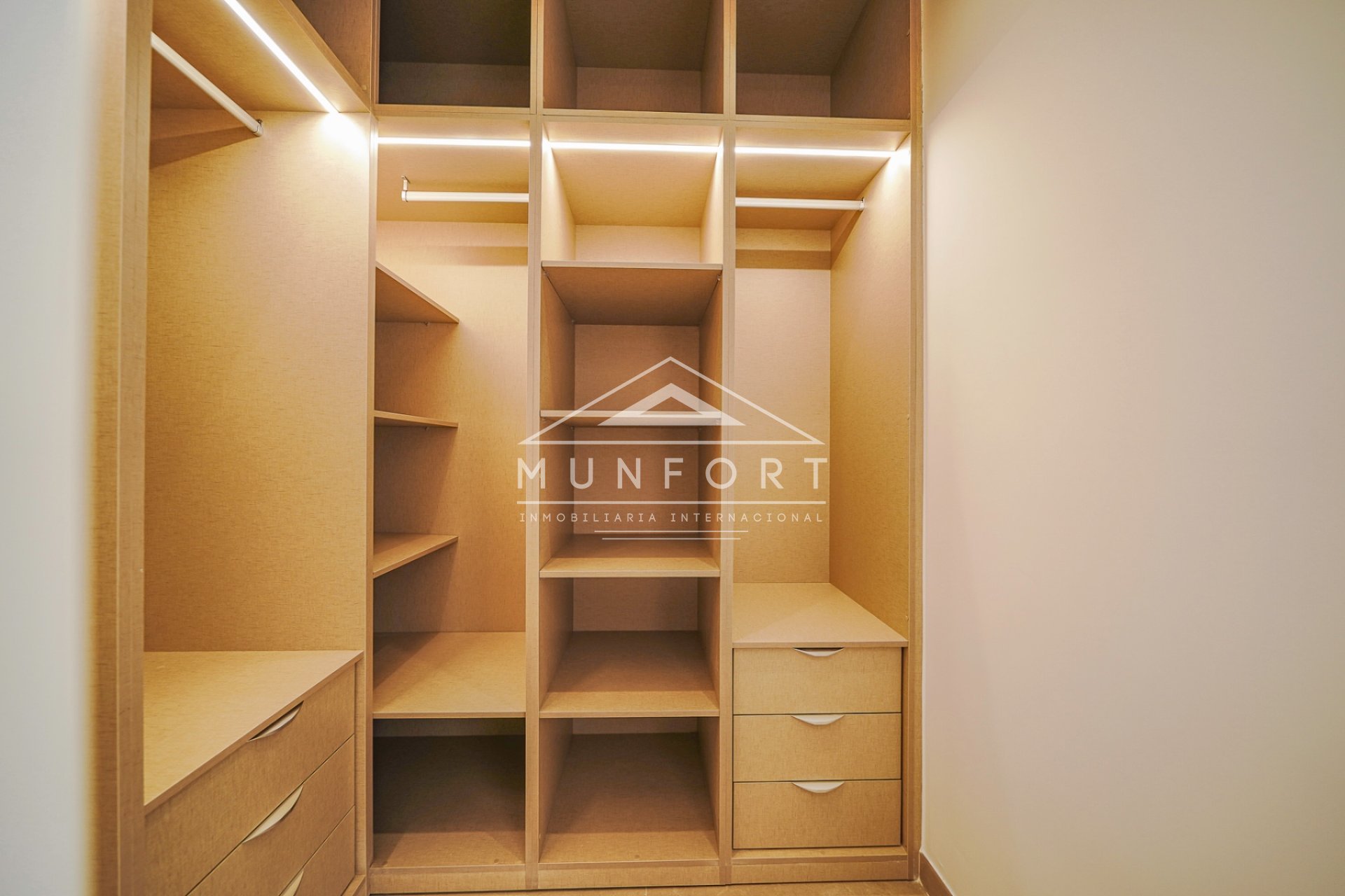 Revente - Villas -
Orihuela Costa - Dehesa de Campoamor