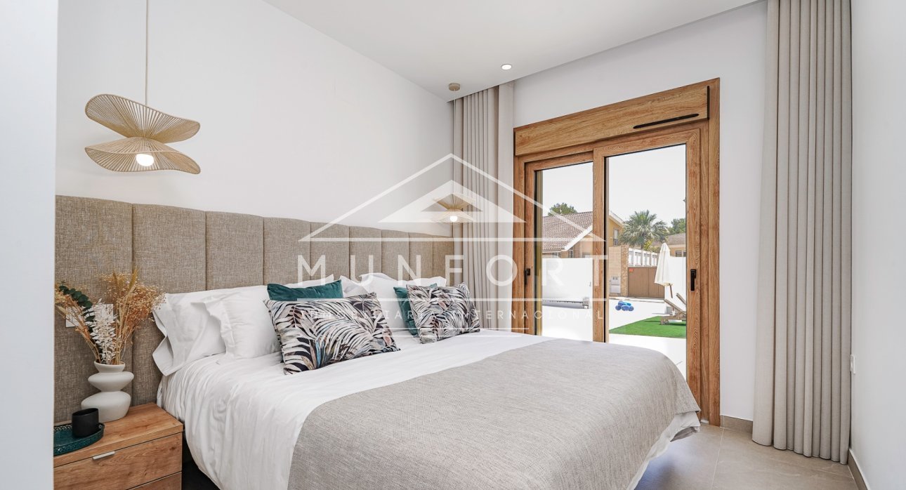 Revente - Villas -
Orihuela Costa - Dehesa de Campoamor