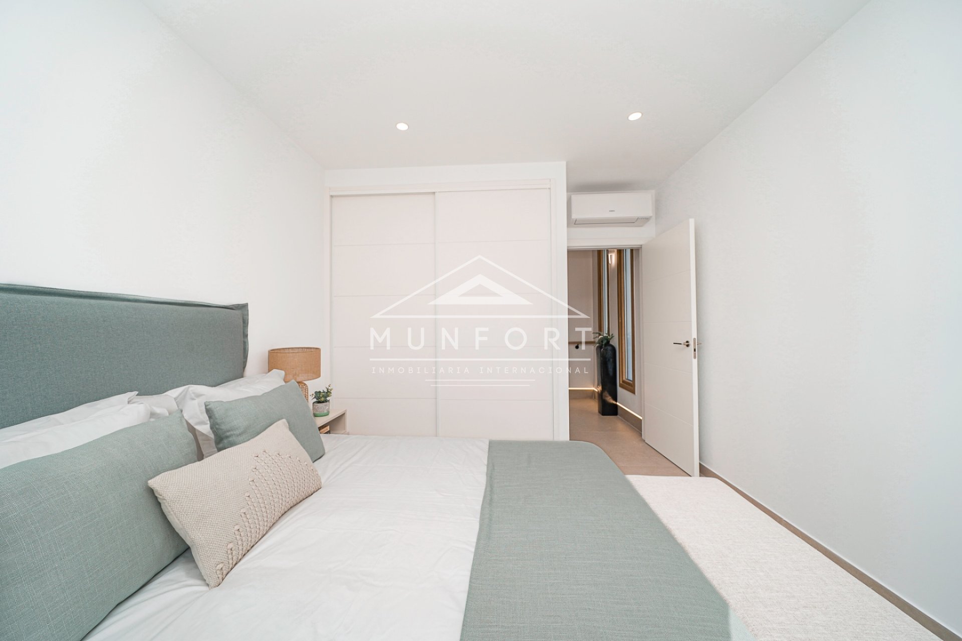 Revente - Villas -
Orihuela Costa - Dehesa de Campoamor