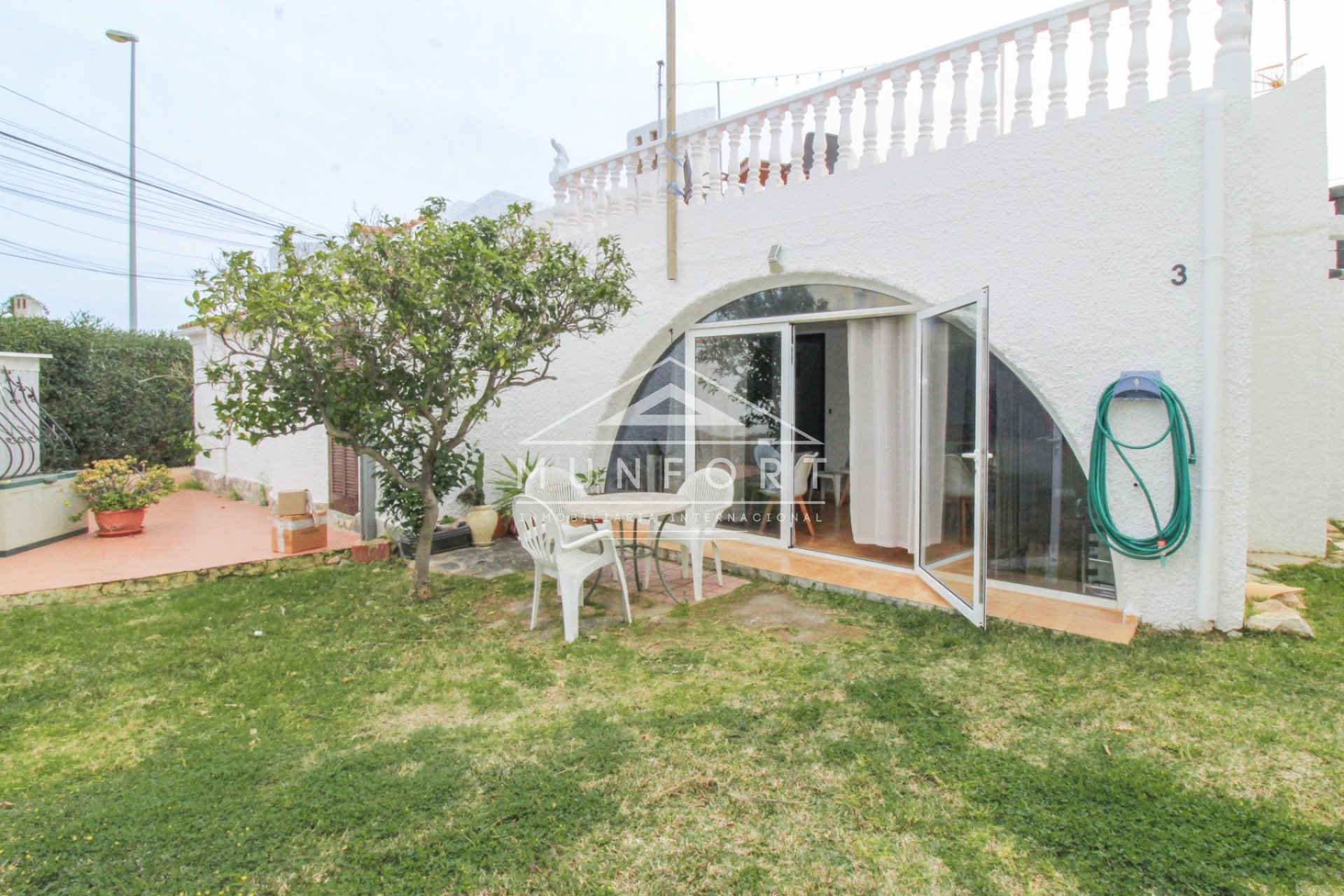 Revente - Villas -
Orihuela Costa - La Florida