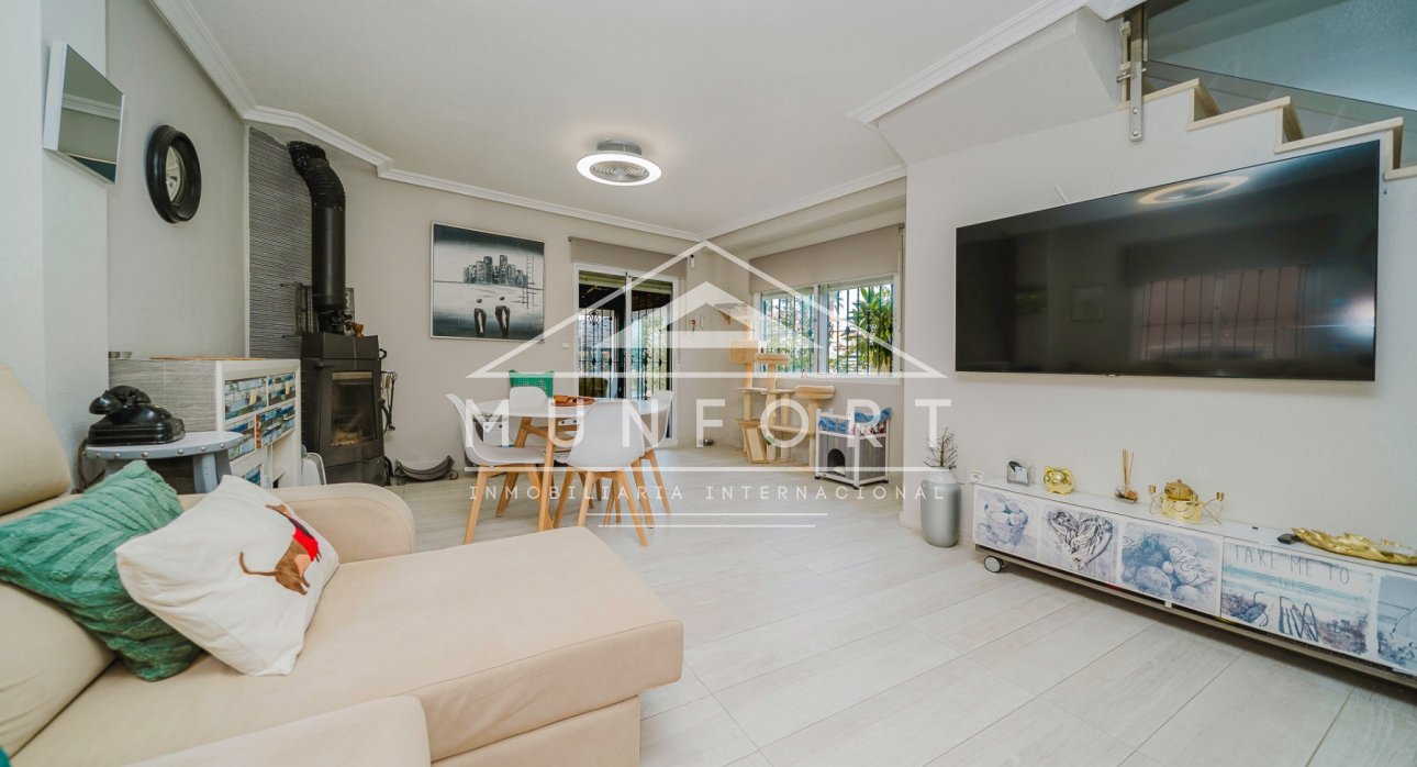 Revente - Villas -
Orihuela Costa - La Regia