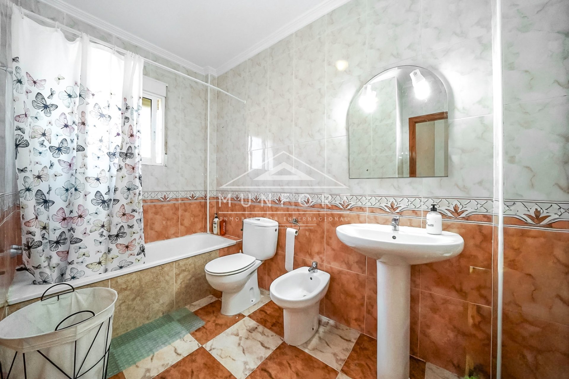 Revente - Villas -
Orihuela Costa - La Regia