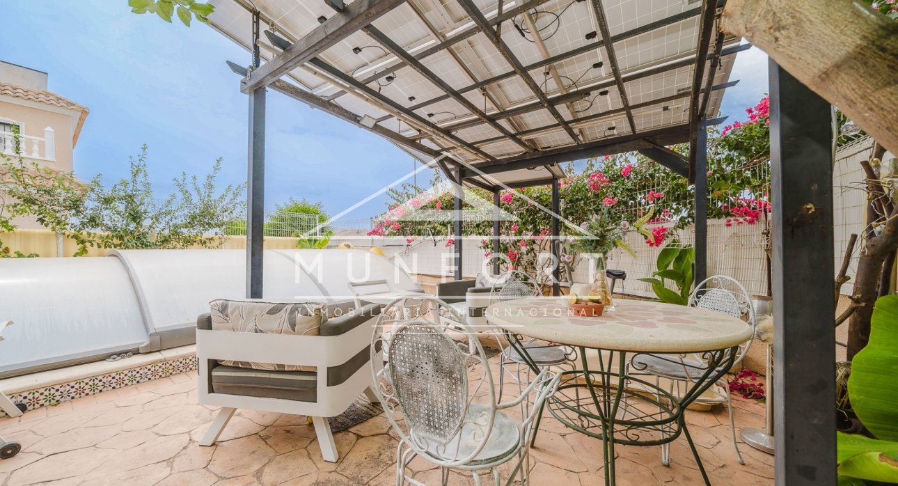 Revente - Villas -
Orihuela Costa - La Regia