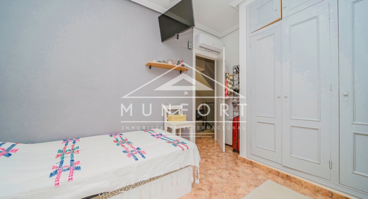 Revente - Villas -
Orihuela Costa - La Regia