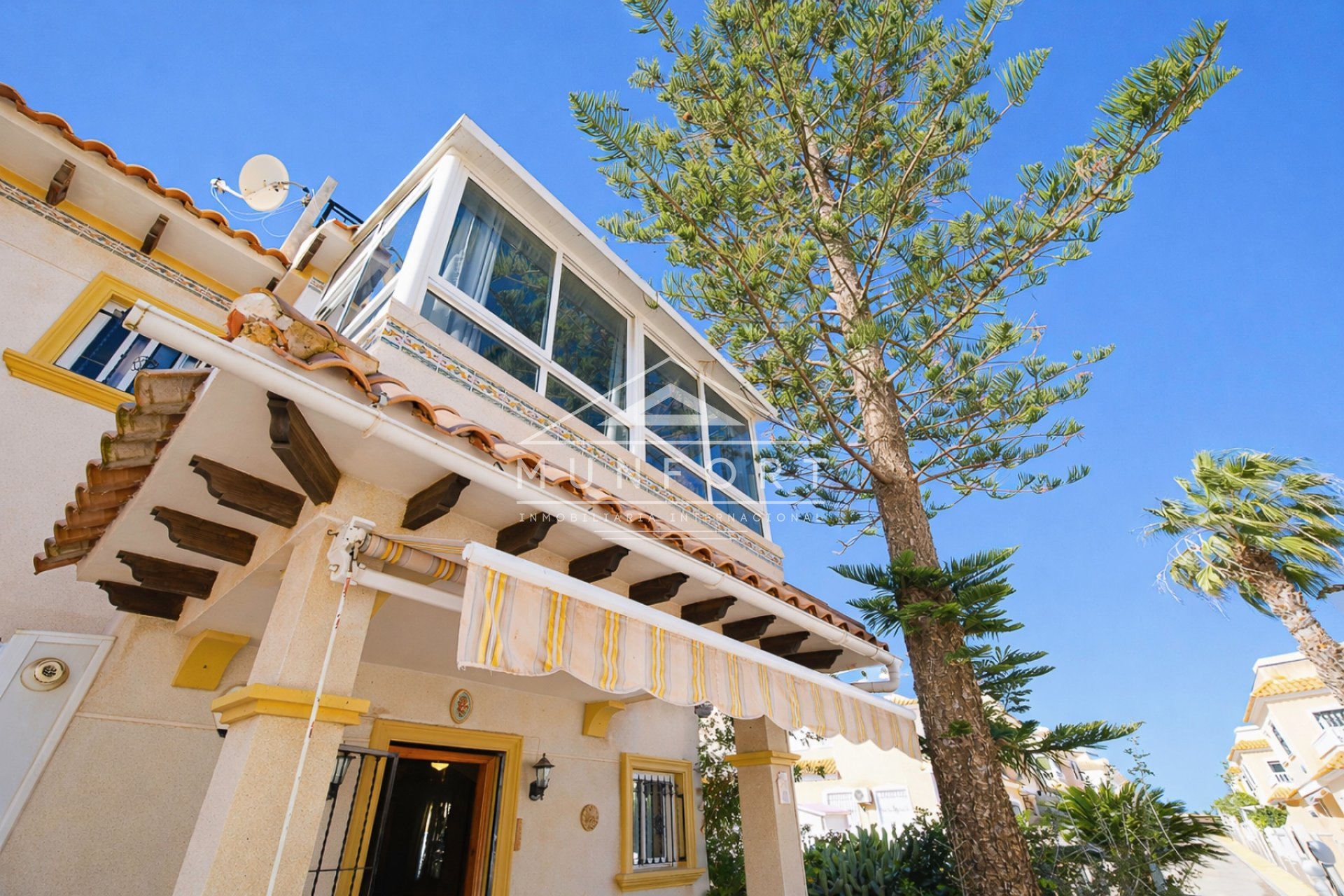 Revente - Villas -
Orihuela Costa - La Regia