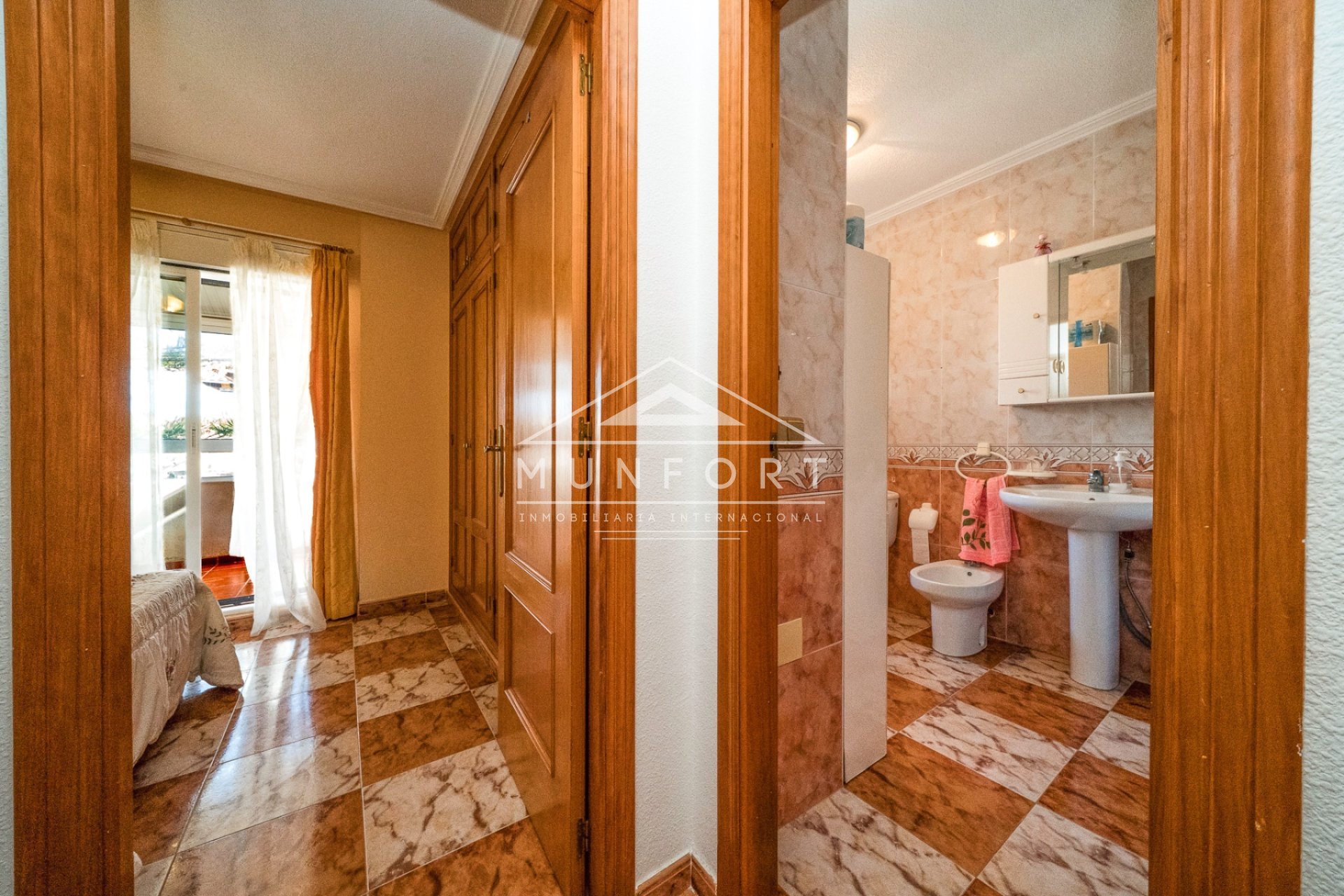 Revente - Villas -
Orihuela Costa - La Regia