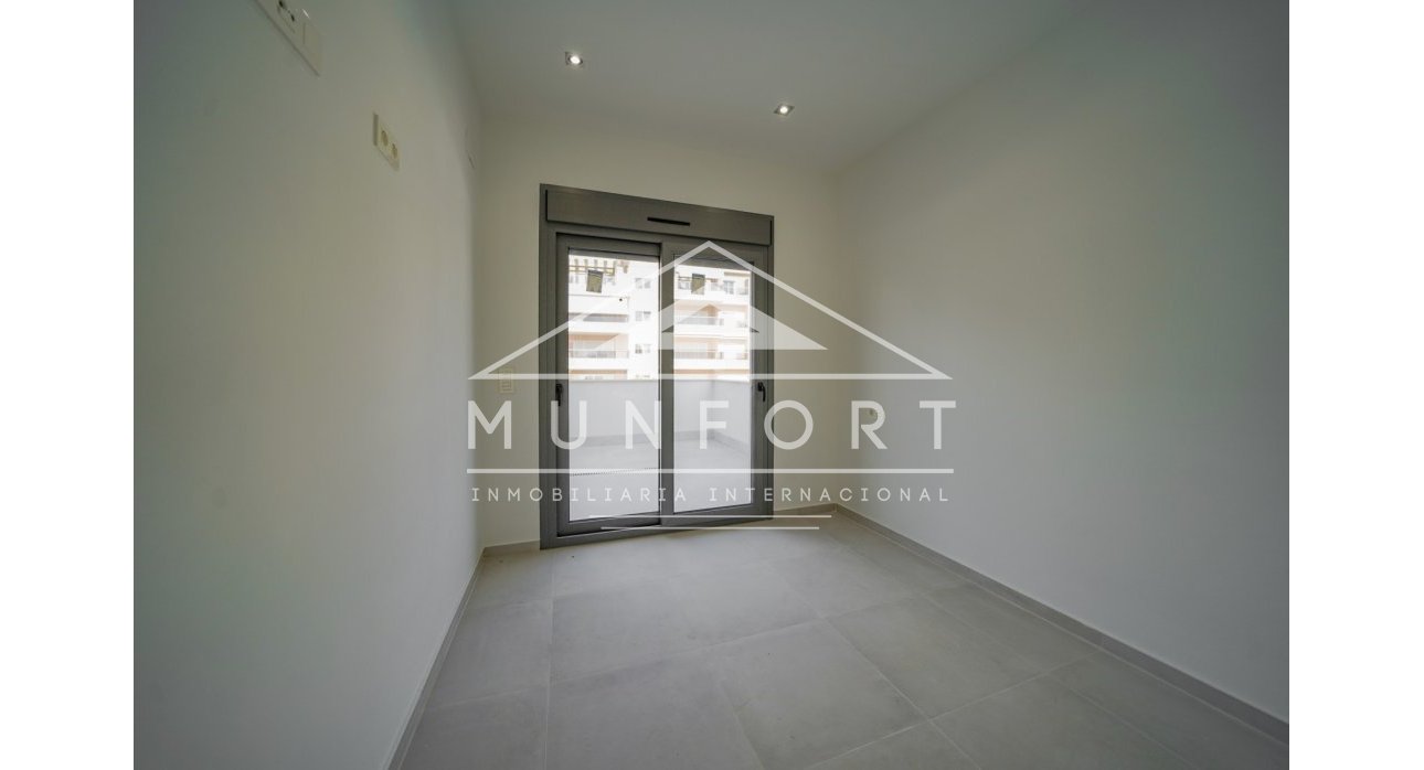 Revente - Villas -
Orihuela Costa - La Zenia