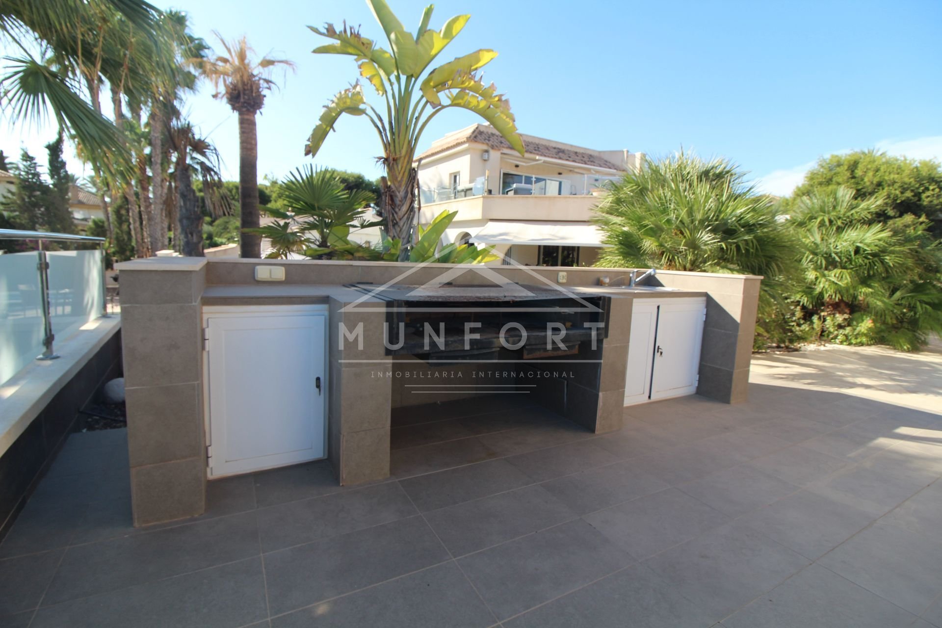 Revente - Villas -
Orihuela Costa - La Zenia