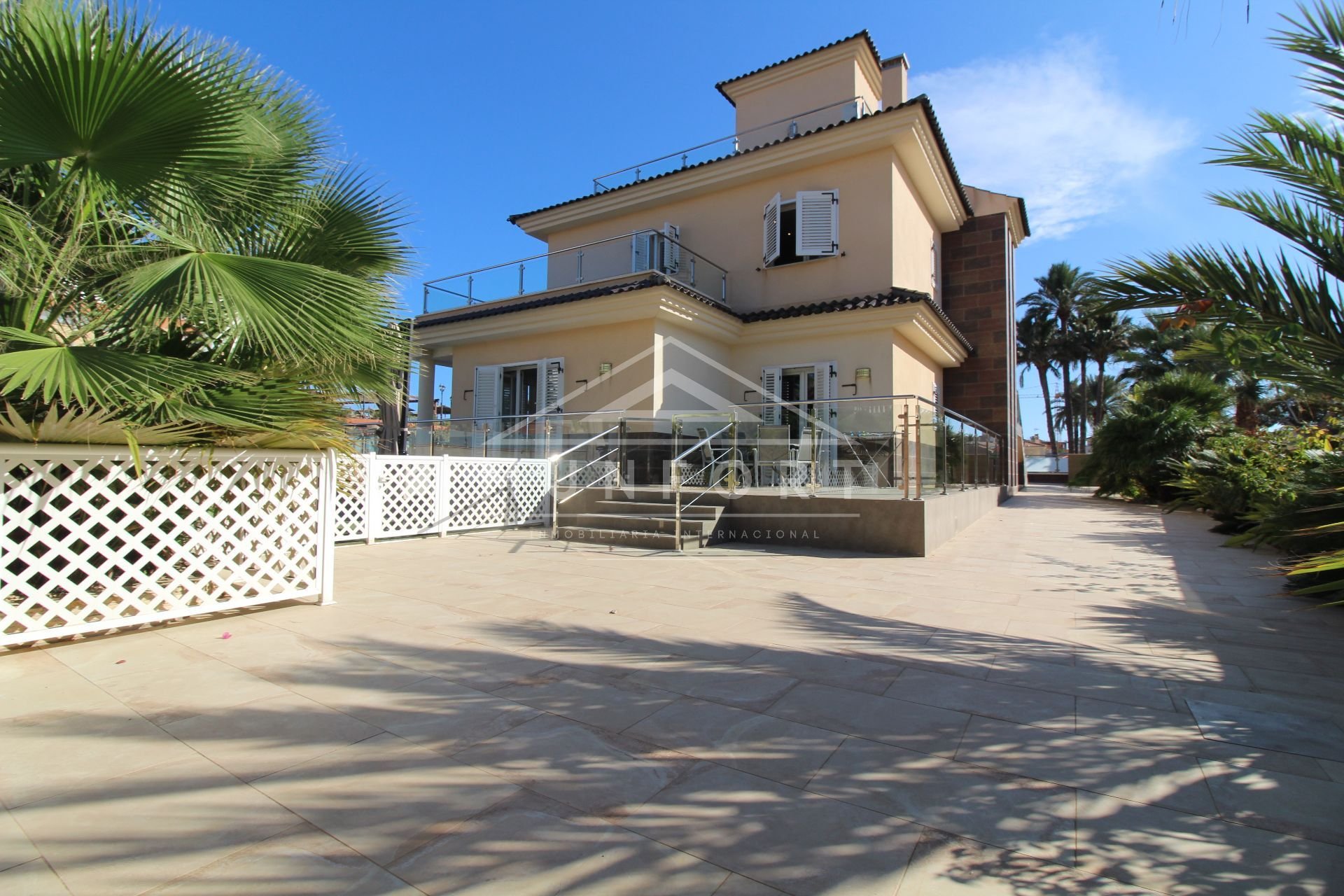 Revente - Villas -
Orihuela Costa - La Zenia