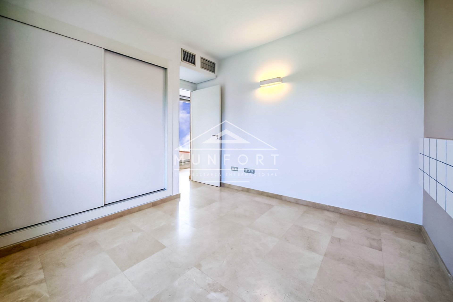 Revente - Villas -
Orihuela Costa - Las Colinas Golf