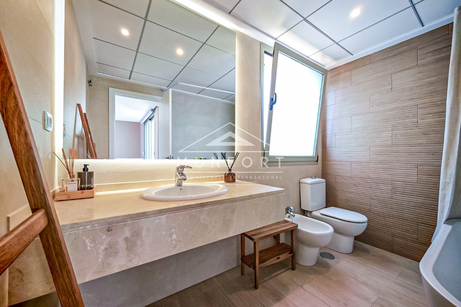 Revente - Villas -
Orihuela Costa - Las Colinas Golf