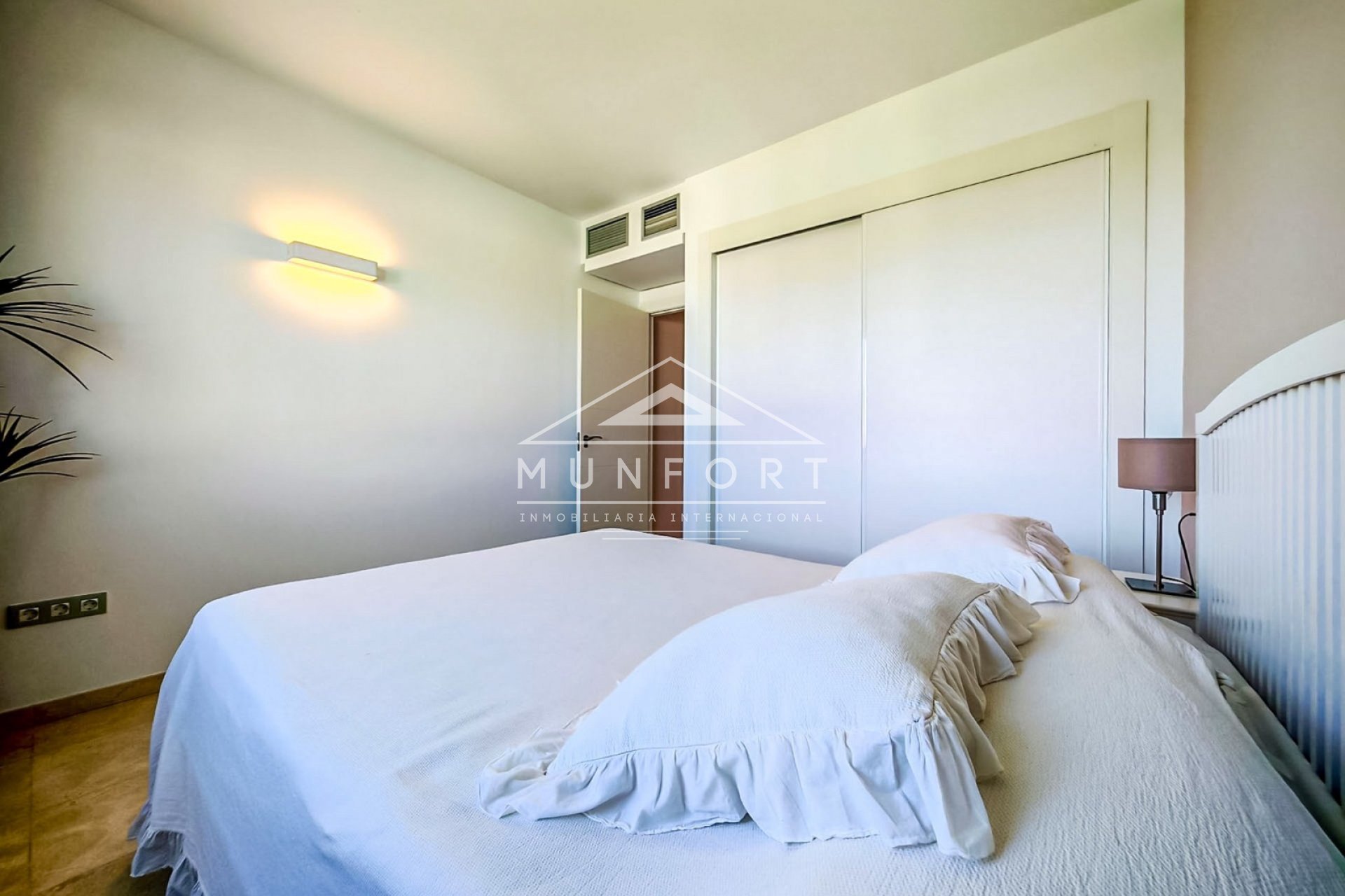 Revente - Villas -
Orihuela Costa - Las Colinas Golf