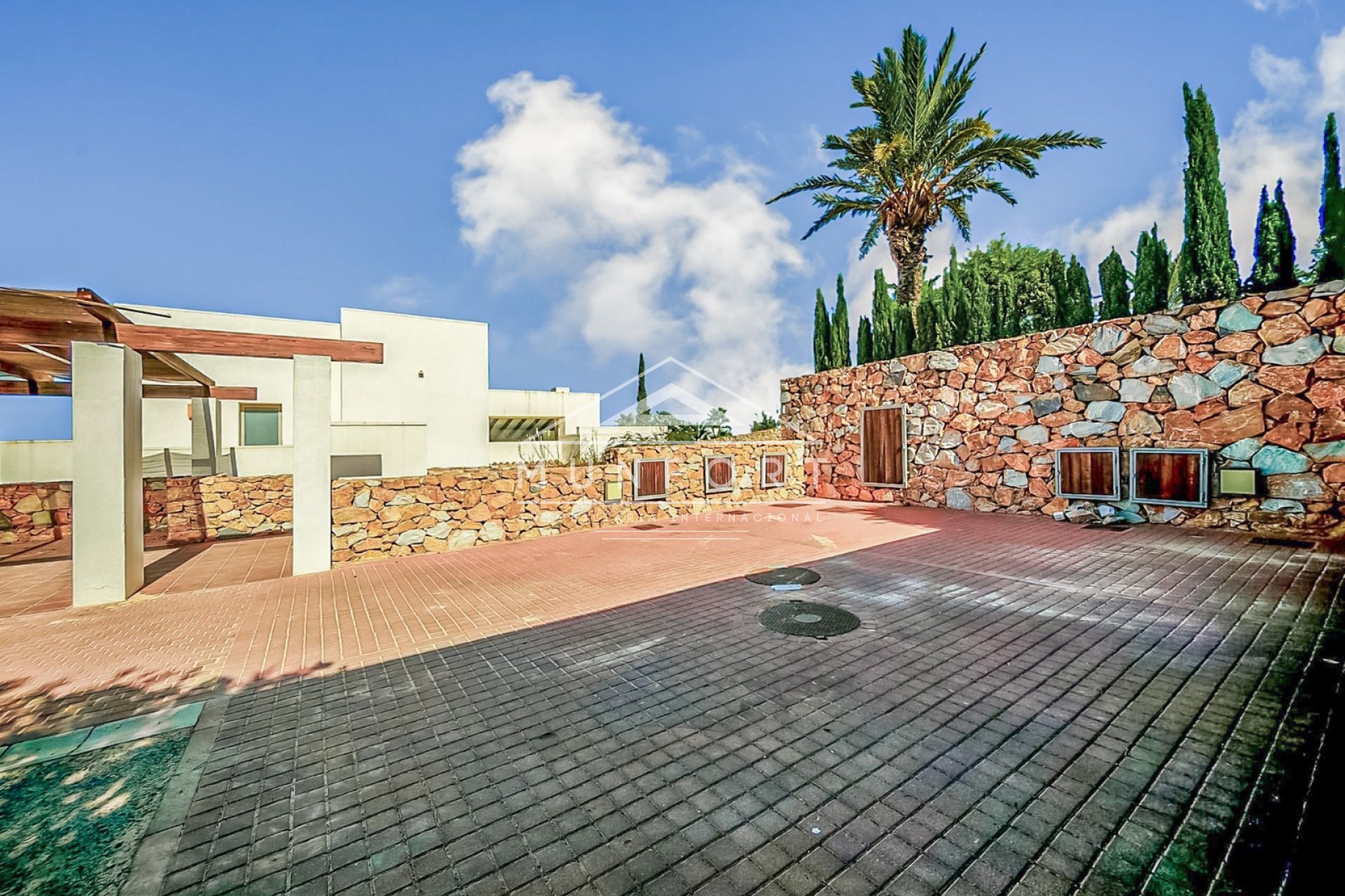 Revente - Villas -
Orihuela Costa - Las Colinas Golf