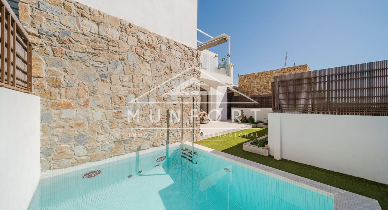 Revente - Villas -
Orihuela Costa - Lomas de Cabo Roig