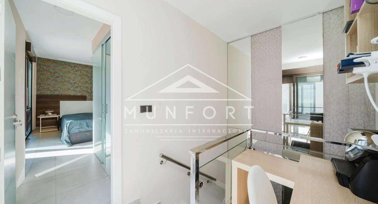 Revente - Villas -
Orihuela Costa - Lomas de Cabo Roig