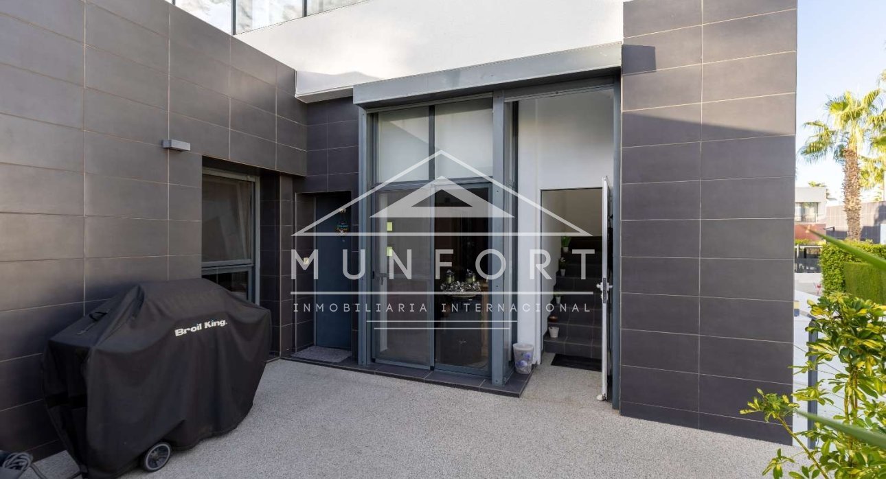 Revente - Villas -
Orihuela Costa - Los Altos de Villamartín