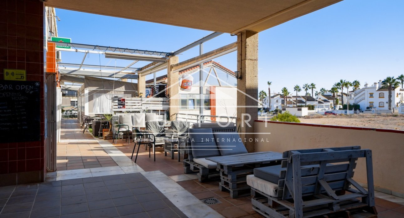 Revente - Villas -
Orihuela Costa - Los Altos de Villamartín