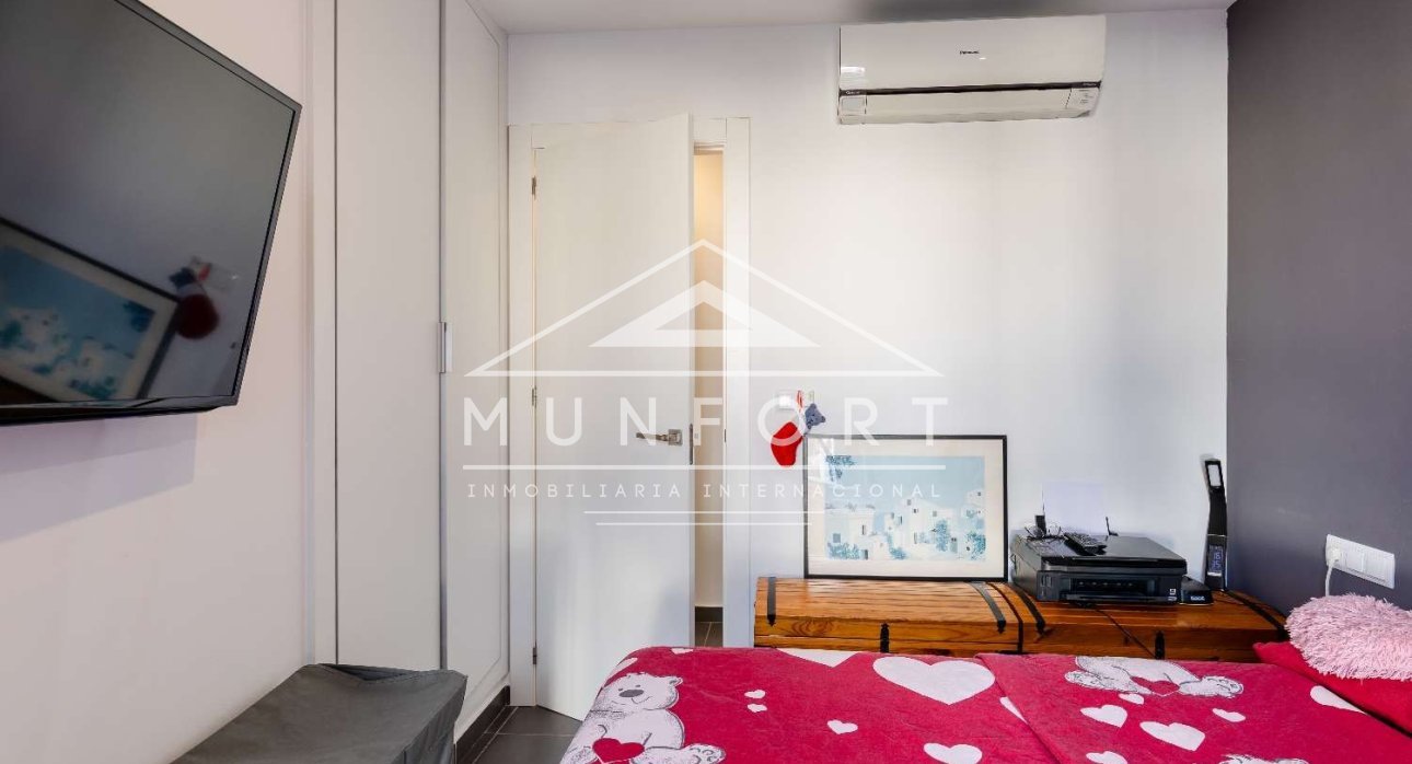 Revente - Villas -
Orihuela Costa - Los Altos de Villamartín