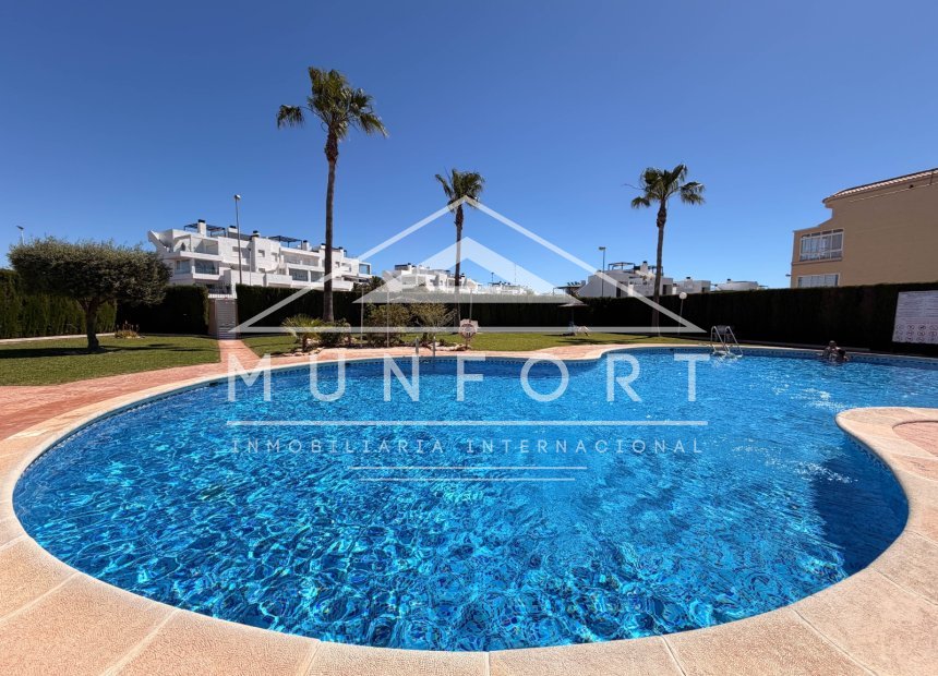 Revente - Villas -
Orihuela Costa - Punta Prima